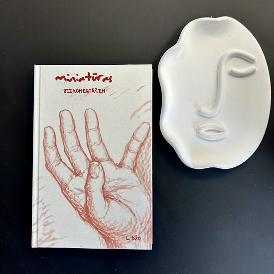 Miniatūras. Bez komentāriem